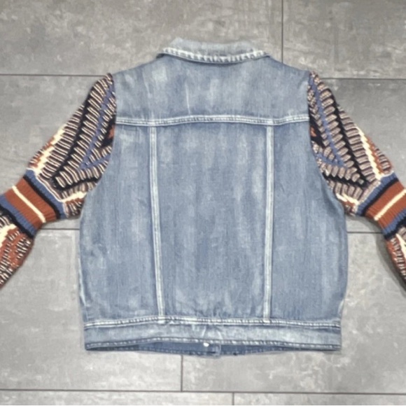 Flying Tomato Blue Denim Jacket boho crochet sleeves - Picture 5 of 6
